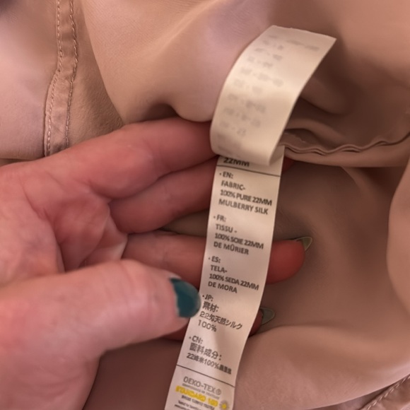 Women's Pink 100% Silk Pajama Set - Picture 4 of 6